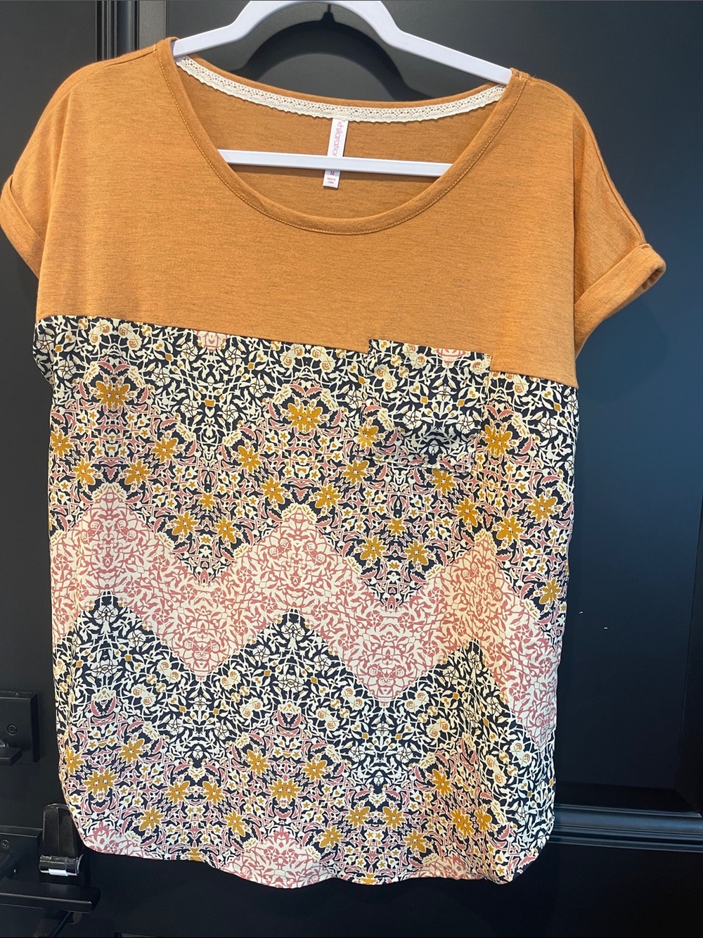 Xhilaration Mustard & Pink Floral Chevron Short Sleeve Top